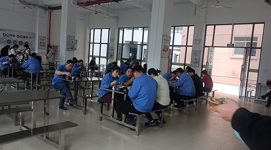 金環(huán)食堂，美味與關(guān)懷的港灣