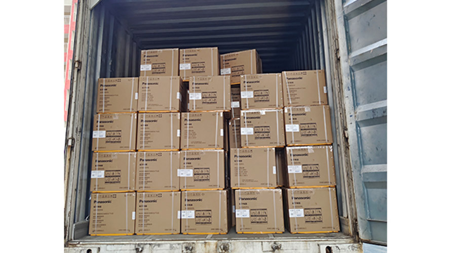 滿滿的貨物！國(guó)內(nèi)知名品牌客戶全自動(dòng)滾筒洗衣機(jī)裝柜發(fā)貨