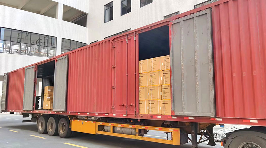 使命必達(dá)！高效完成國(guó)內(nèi)知名品牌客戶迷你洗衣機(jī)裝柜發(fā)貨